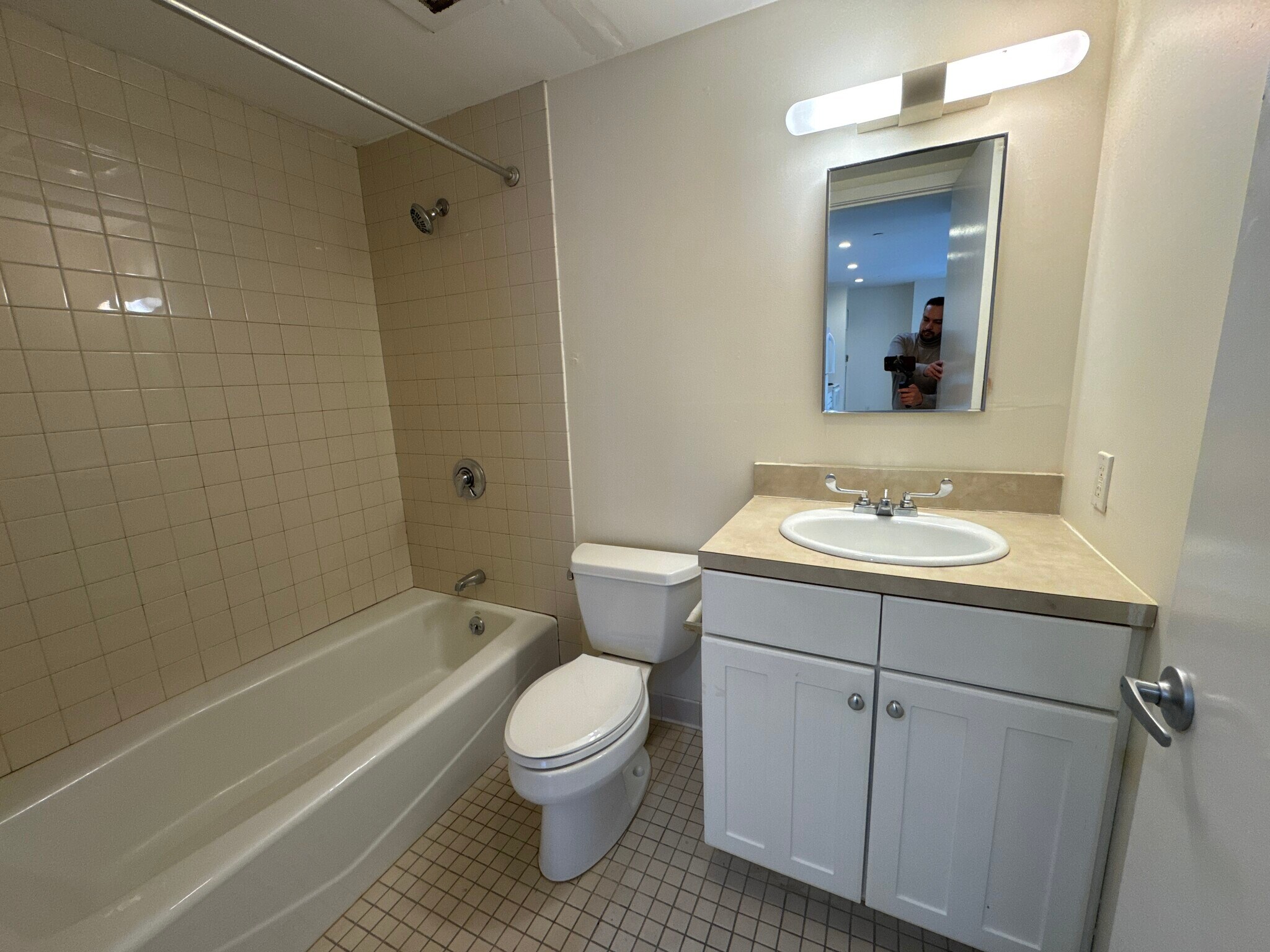 Building Photo - 41 Boylston St