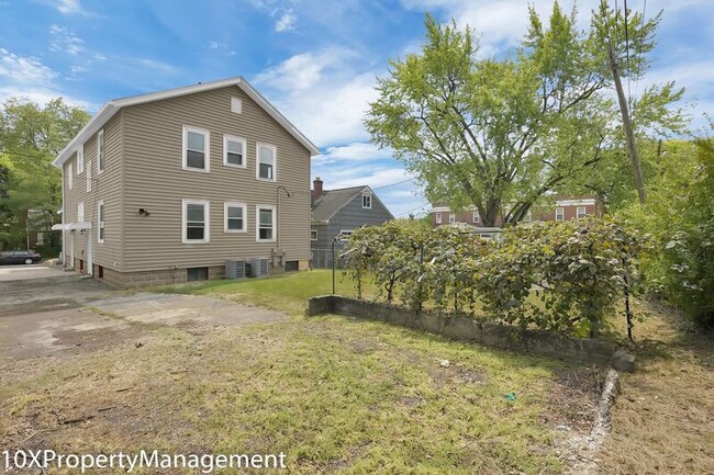 Building Photo - 1395-1397 Meadow Road