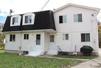Building Photo - 116 Berehaven Dr