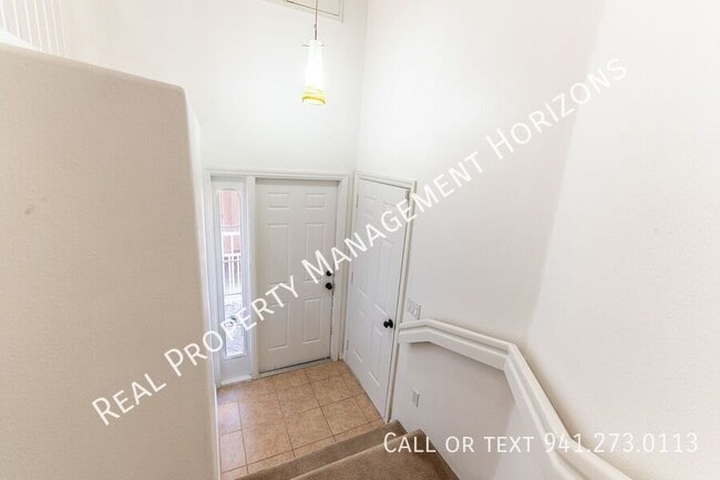 Building Photo - 6989 Prosperity Cir