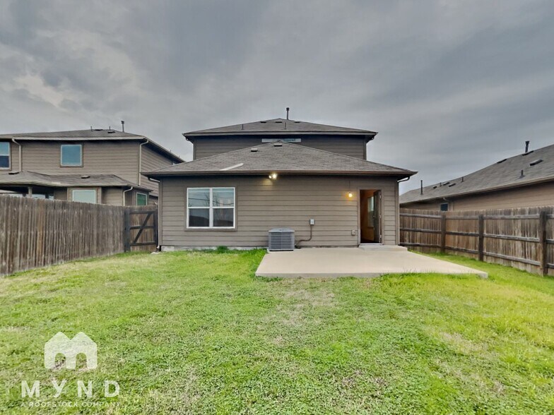 Building Photo - 12213 Waterford Run Way