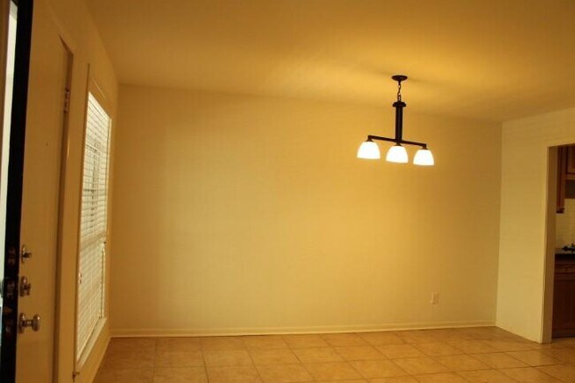 Building Photo - 415 Hawthorne St