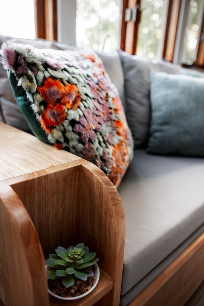 Building Photo - 730 Bennys Bch Rd