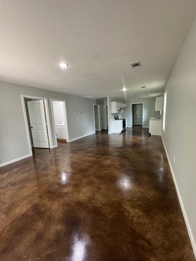 Building Photo - Brand New 3 Bed / 1 Bath In Trumann
