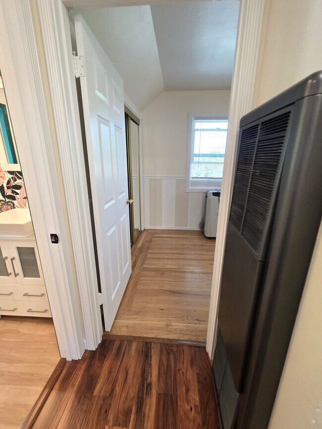 Building Photo - Endearing 4/2 Top of the Line Remodel in Concord's Canterbury Neighborhood