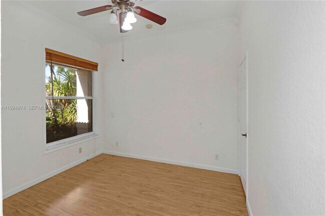 Building Photo - 1923 Harbor View Cir