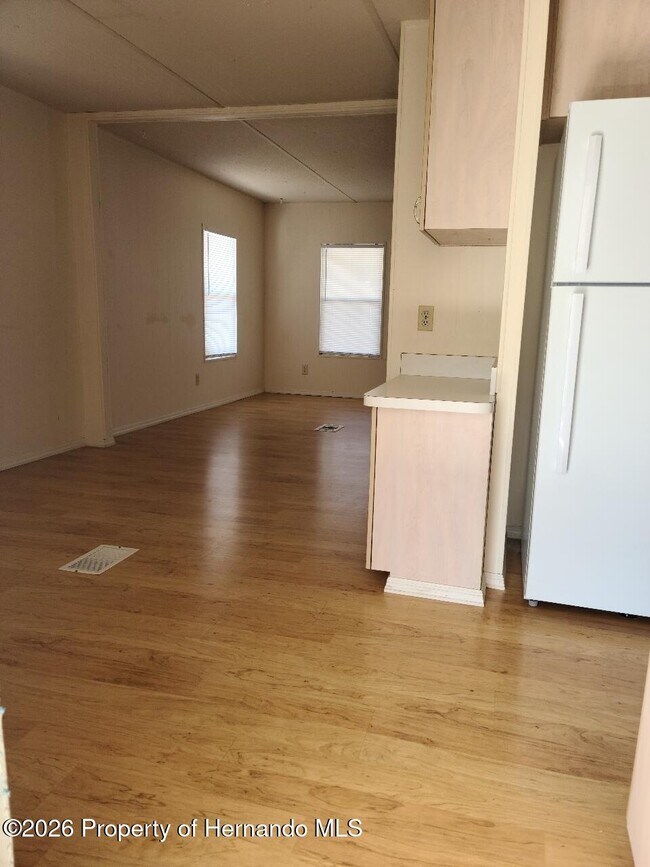 Building Photo - 15466 Brookridge Blvd