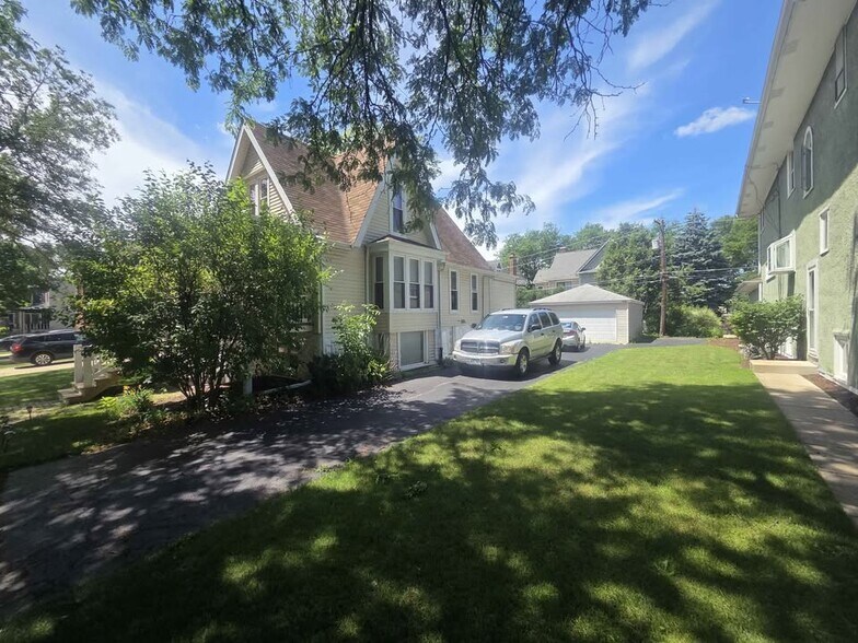 Building Photo - 50 N Waiola Ave