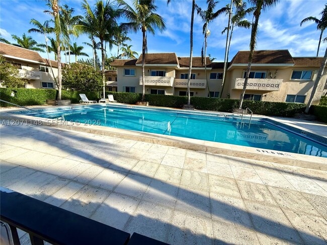 Building Photo - 14500 SW 88th Ave