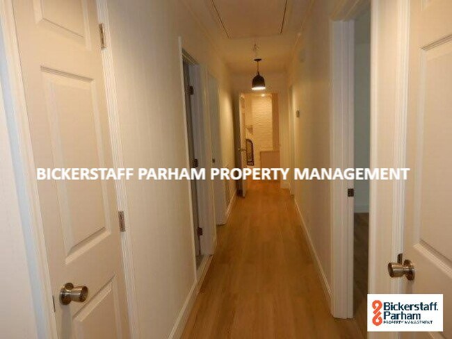 Building Photo - Luxury, Location, and Convenience. Near Heath Park!!