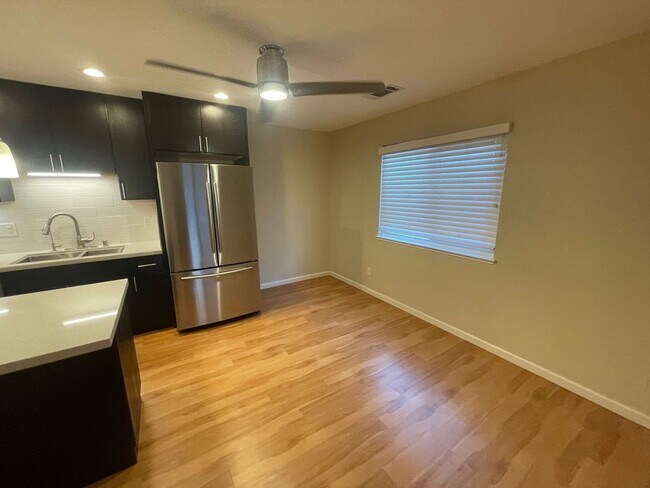 Building Photo - Central Davis Home