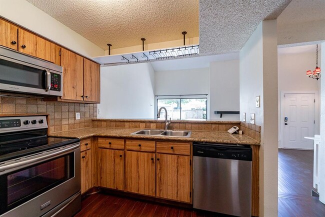 Versatile Modern Kitchen. Very efficient and well designed. - 13631 Garden Grove Ct