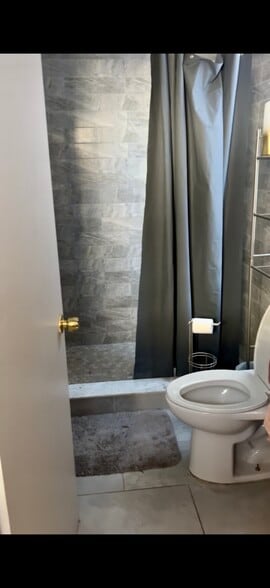 Building Photo - 77 2nd St