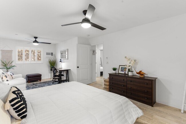 Building Photo - Fully Remodeled & Furnished – Villas at Ka...
