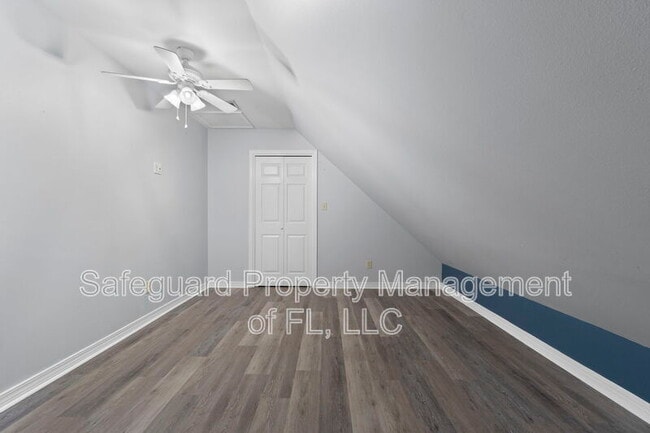 Building Photo - 3893 Paradise Bay Dr