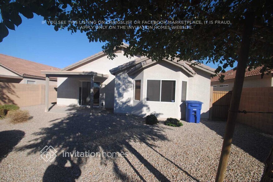 Building Photo - 12437 W Willow Ave