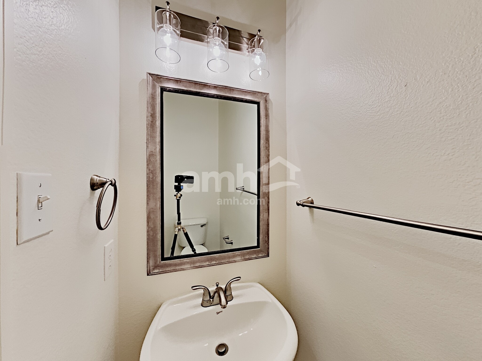 Building Photo - 4417 Chris Dr