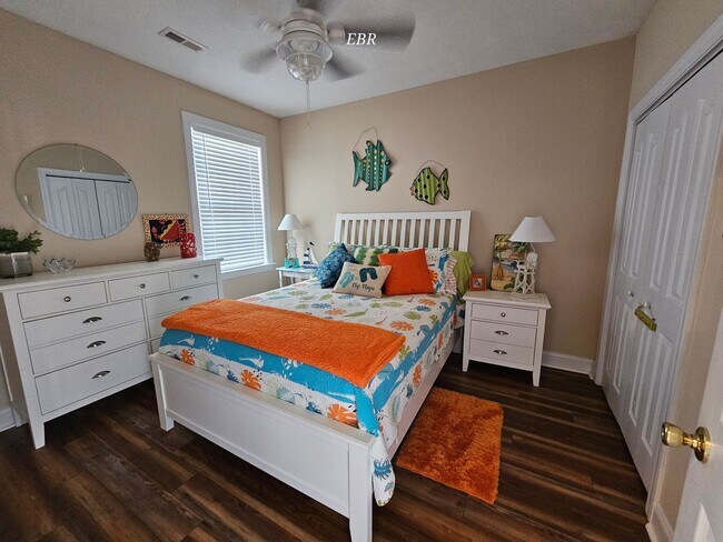 Building Photo - Carolina Yacht Landing