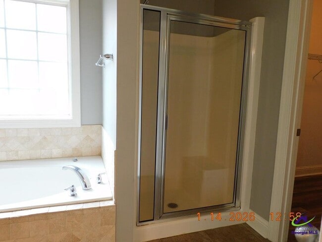 Building Photo - 110 Downshire Way