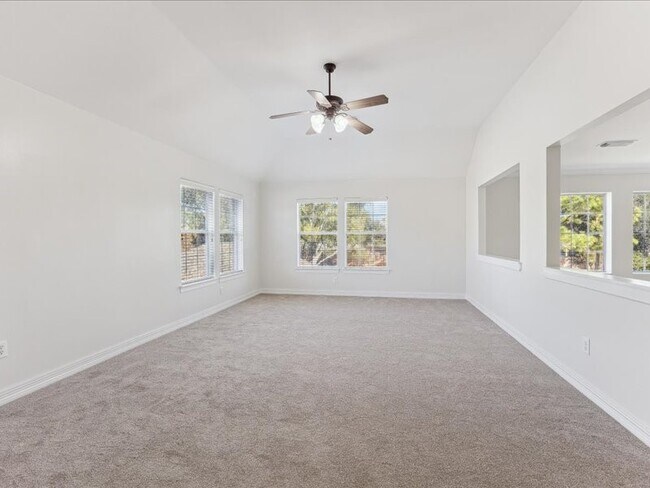 Building Photo - 11404 Island Manor St