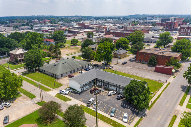 Primary Photo - MF-08-Belle Grove Apartments