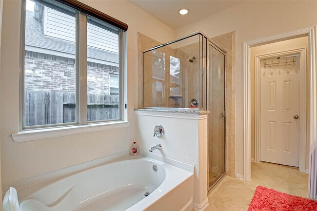 Building Photo - 8219 Peppervine Ct