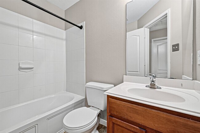 Building Photo - 5403 Canyon Hollow Dr