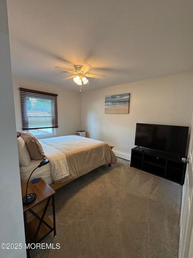 Building Photo - 738 18th Ave