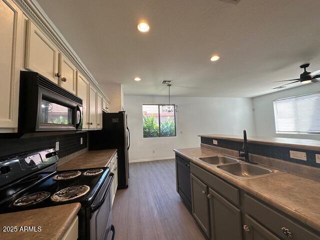 Building Photo - 150 S 152nd Ave