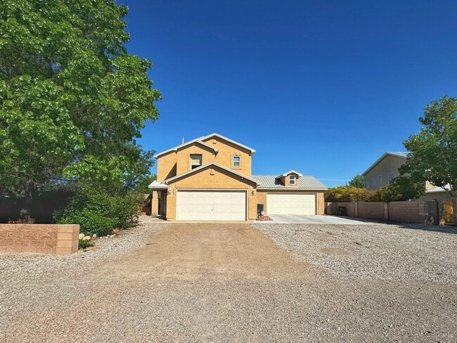 Building Photo - 9307 Vista Clara Loop NW