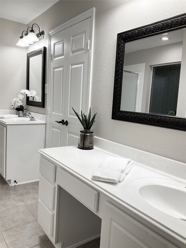 Building Photo - 43 N Merryweather Cir