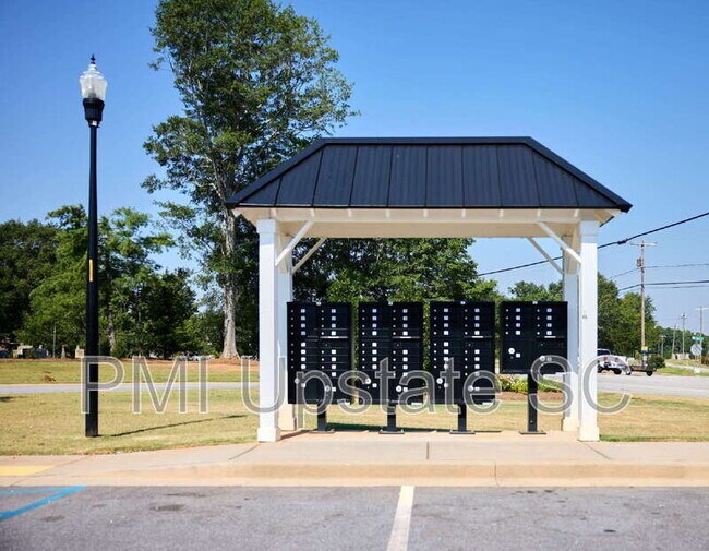 Building Photo - 650 Blossom Run