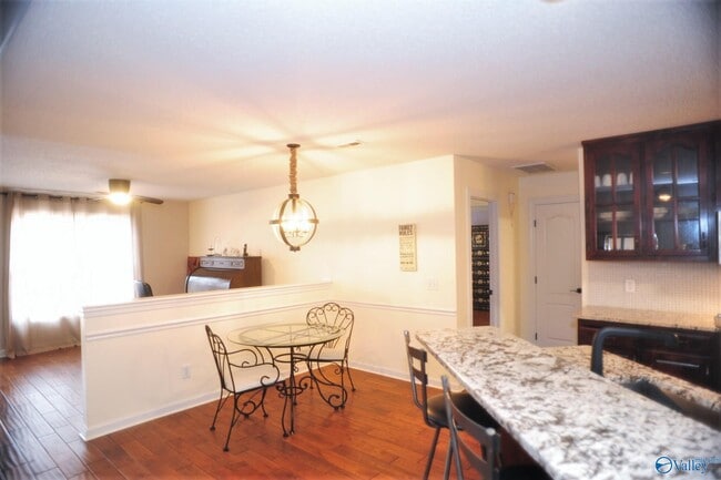 Building Photo - 139 Timberlake Dr