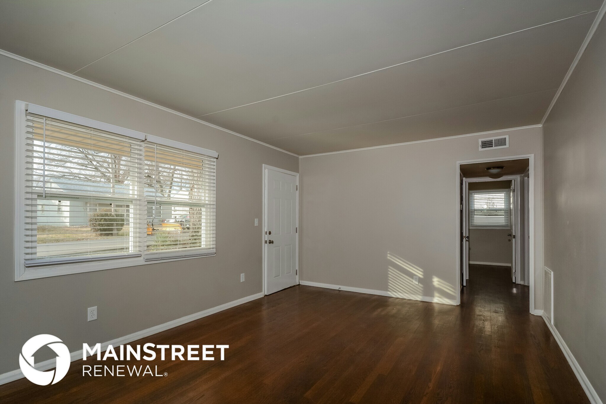 Building Photo - 2357 Englewood Ct