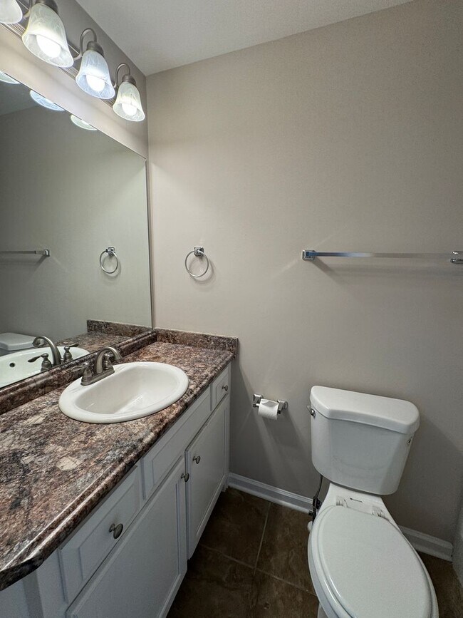 Building Photo - 1503 Gambill Wood Dr