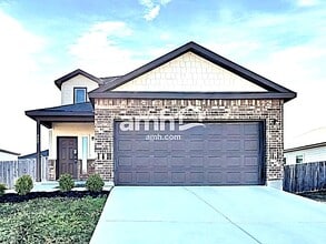 Building Photo - 747 Red Barn Bnd