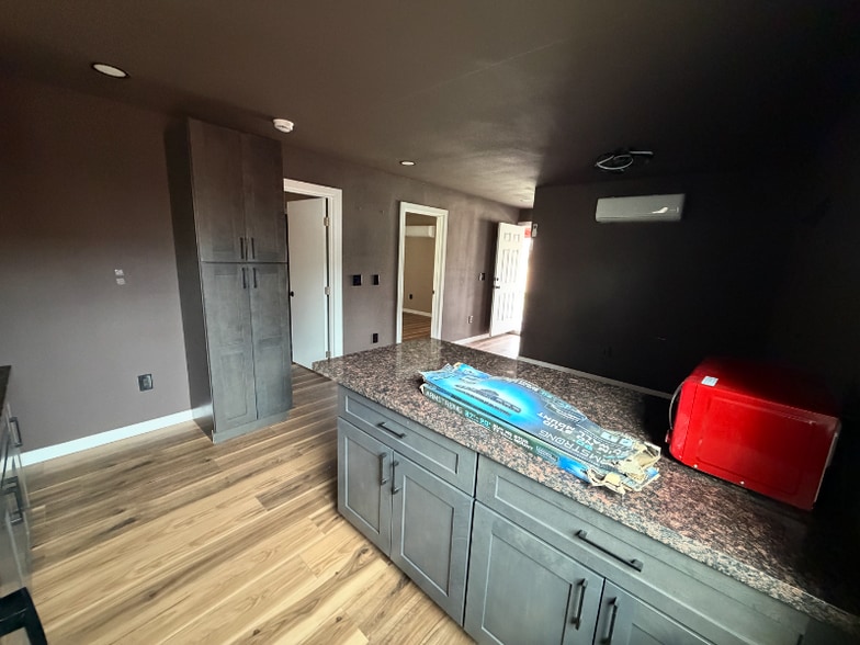 Building Photo - 1709 Margaret Way