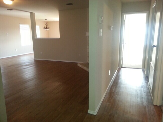 Building Photo - 10565 Flagstaff Run