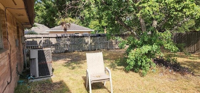 Building Photo - 22830 Indian Ridge Dr