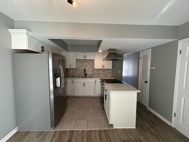 Building Photo - Limited-Time Offer: 50% Off First Month’s ...