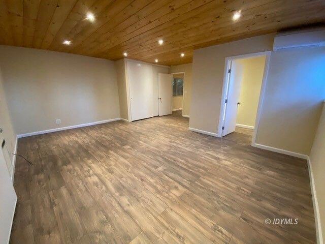 Building Photo - 55517 Howland Rd