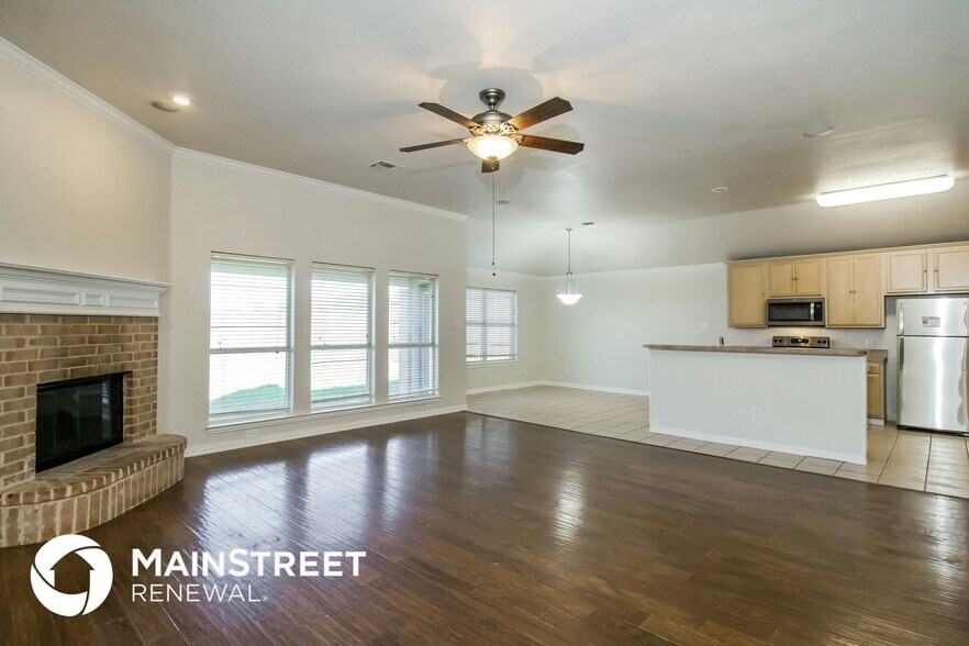 Building Photo - 2520 Castle Pines Dr
