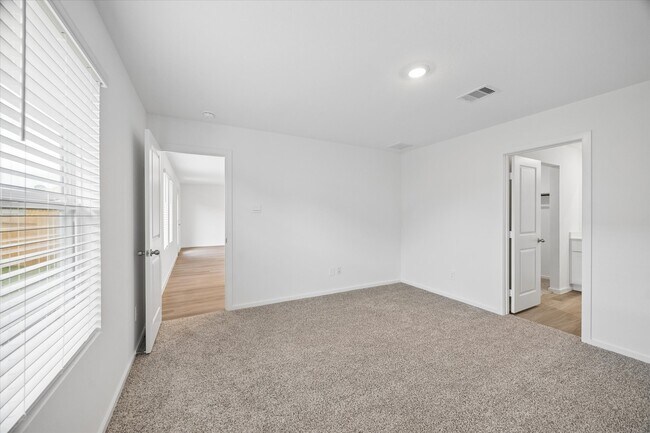 Building Photo - 12010 Noble Heart Dr