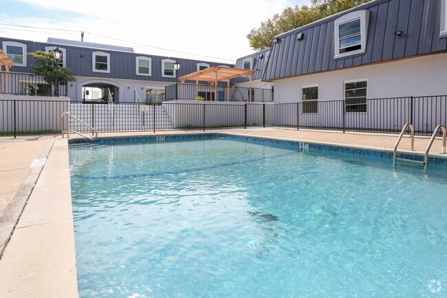 Building Photo - Mueller Crossing