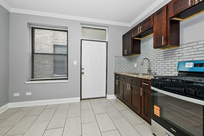 Building Photo - One Bedroom in South Shore