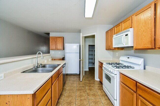 Building Photo - 1203 Emerald Stone Ave