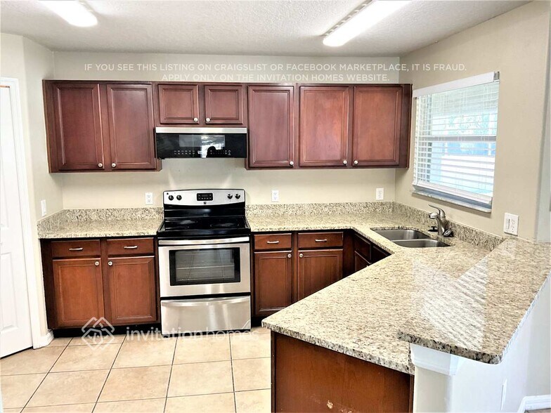 Building Photo - 2850 Longleaf Ct