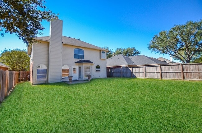 Building Photo - 21210 Woodland Green Dr