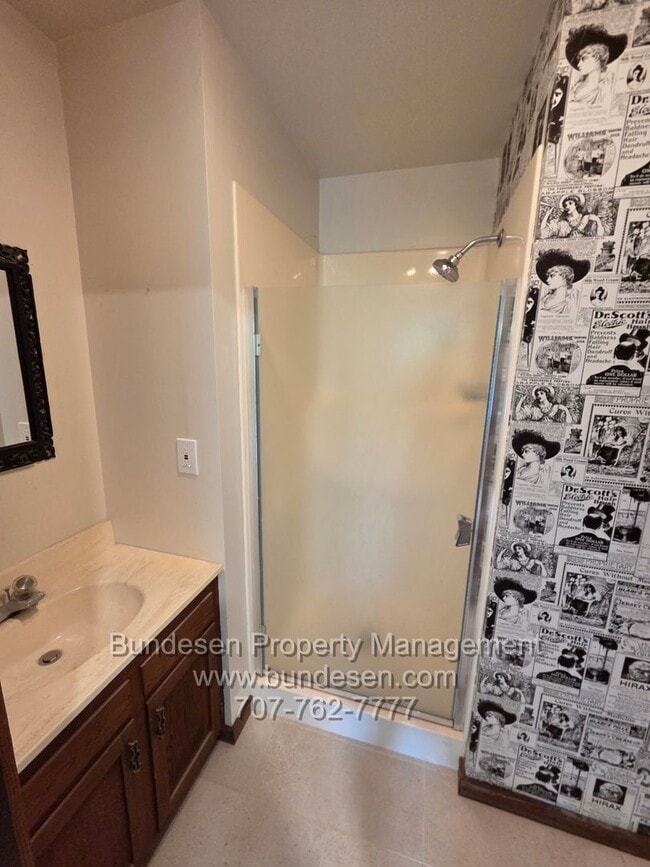 Building Photo - Beautifully remodeled 3+Bedrooms, 3 bath home ~628 Canyon Road, Novato