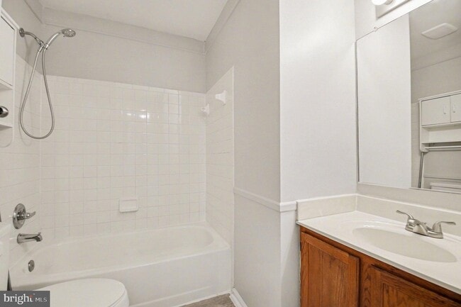 Building Photo - 3648 McDowell Ct